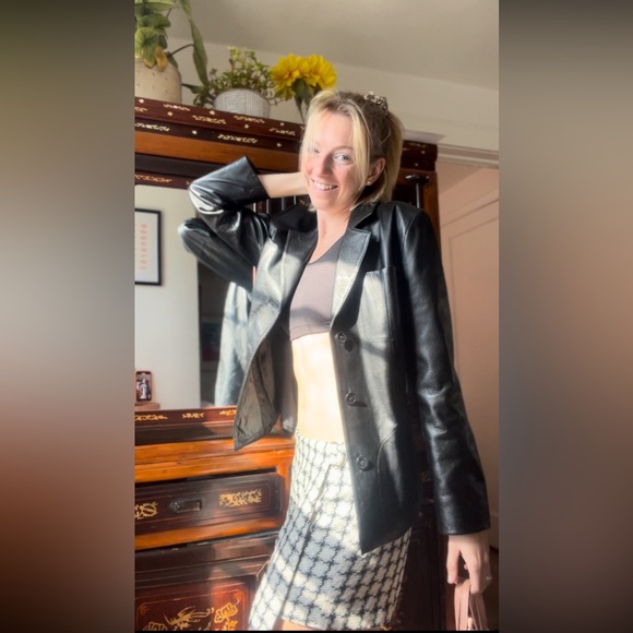 Black and white checkered Forever 21 Skort - Picture 4 of 6